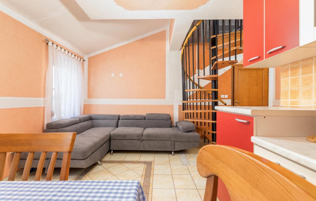 Apartments Orange 709 Fazana Ngoại thất bức ảnh