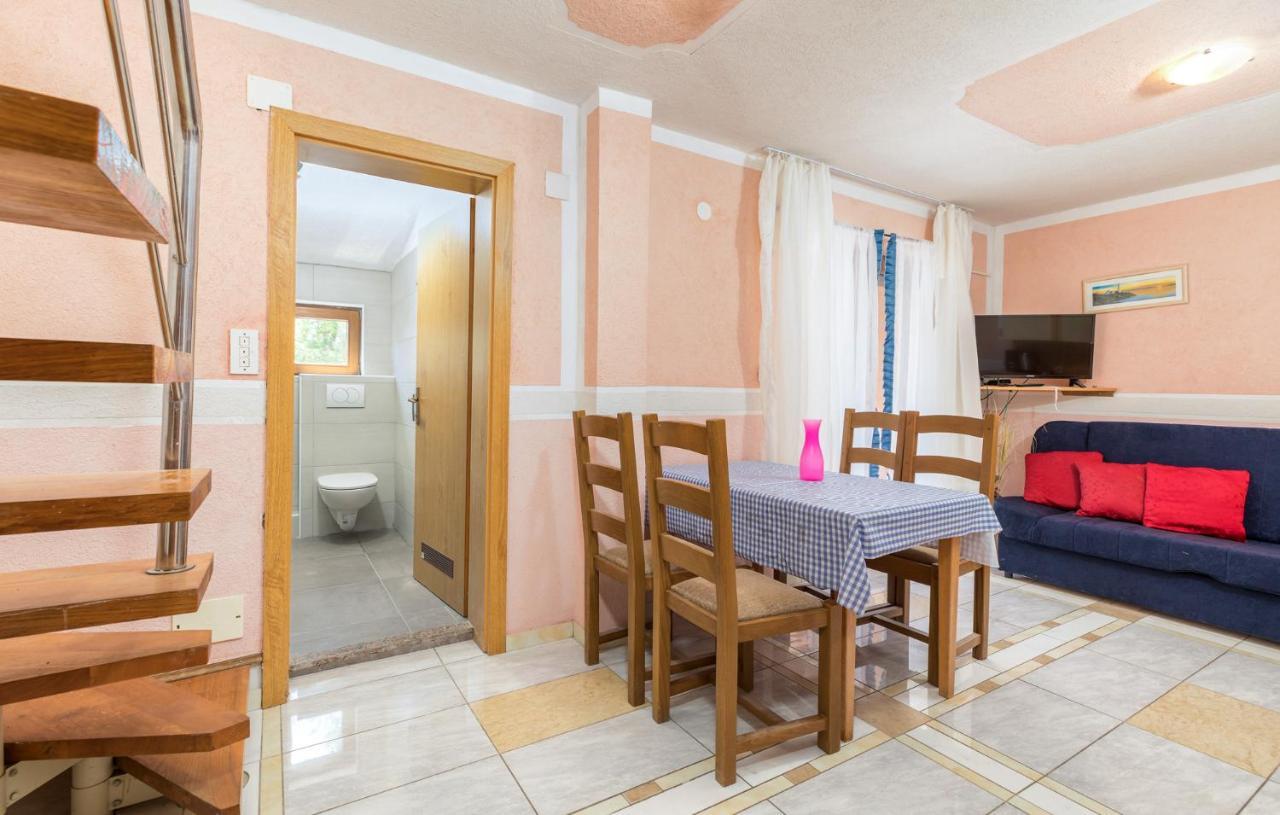 Apartments Orange 709 Fazana Ngoại thất bức ảnh